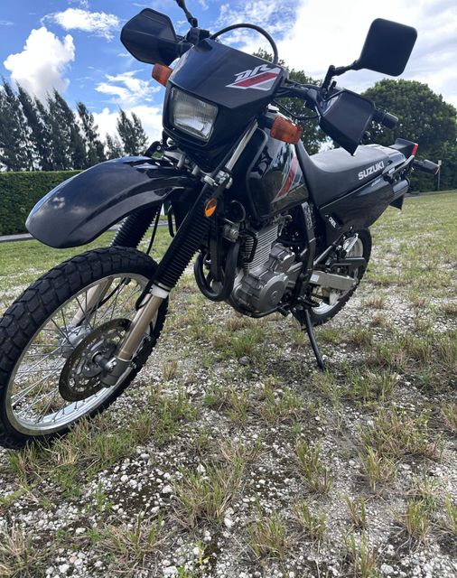2022 Suzuki DR 650S | Dania Beach, Florida | Top Gear Inc. 2022 Suzuki DR 650S | Dania Beach, Florida | Top Gear Inc.