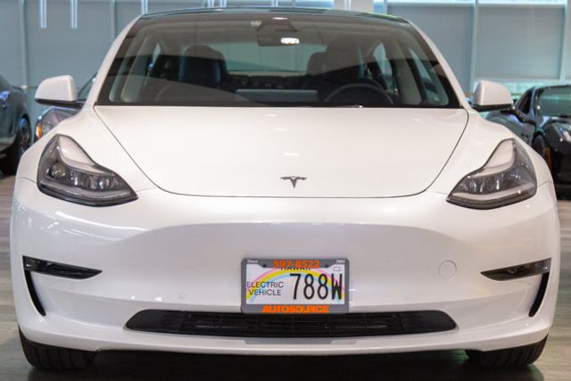 2022 Tesla Model 3 at Autosource, photo 3