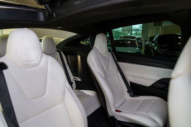 2022 Tesla Model X Plaid