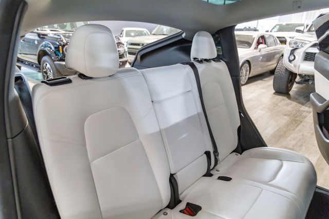 2022 Tesla Model Y AWD Performance