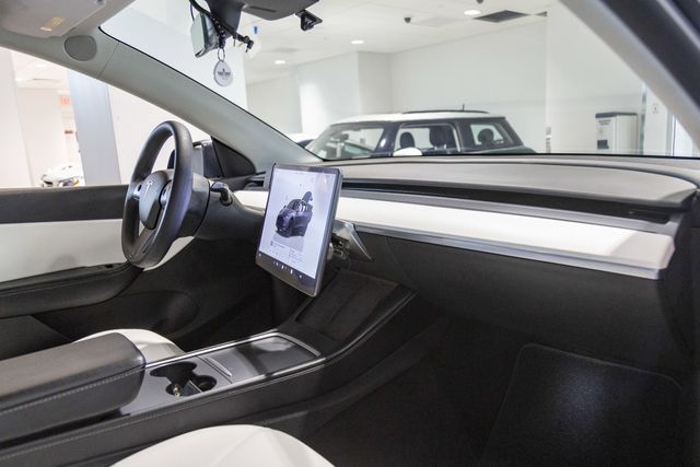 2022 Tesla Model Y AWD Performance