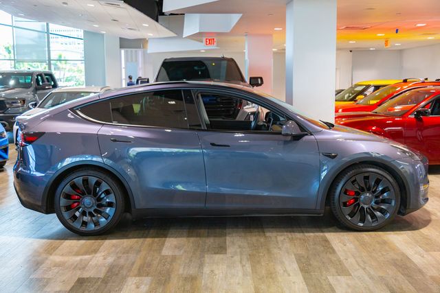 2022 Tesla Model Y AWD Performance