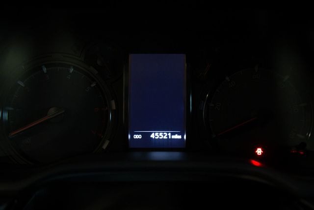 2022 Toyota 4Runner 4WD Lifted 6" Premium l  Wheel Pkg $4,995 (22x14 on 33")