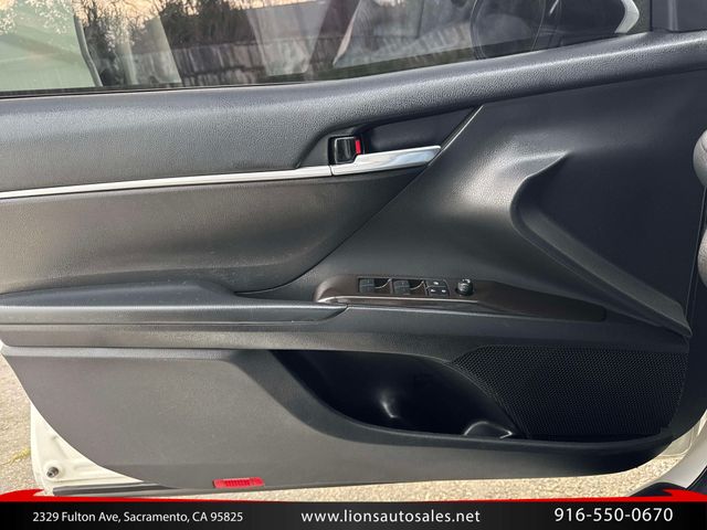 2022 Toyota Camry LE