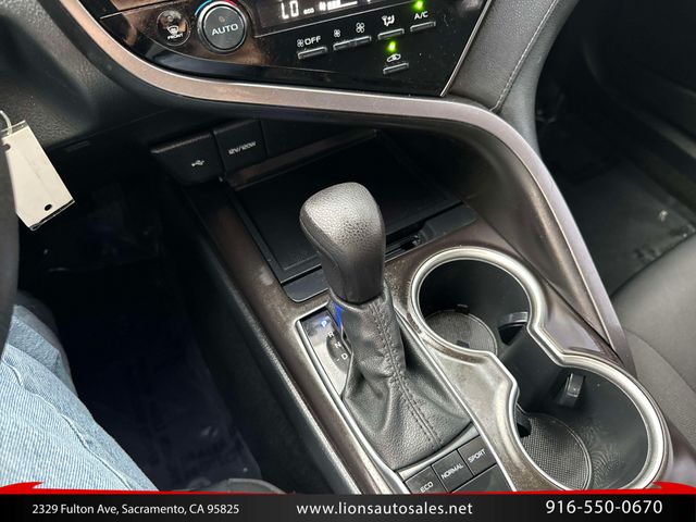 2022 Toyota Camry LE