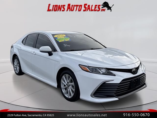 2022 Toyota Camry LE