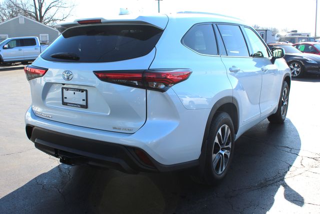 2022 Toyota Highlander XLE AWD | Granite City, Illinois | MasterCars Company Inc. 2022 Toyota Highlander XLE AWD | Granite City, Illinois | MasterCars Company Inc.