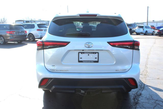 2022 Toyota Highlander XLE AWD | Granite City, Illinois | MasterCars Company Inc. 2022 Toyota Highlander XLE AWD | Granite City, Illinois | MasterCars Company Inc.