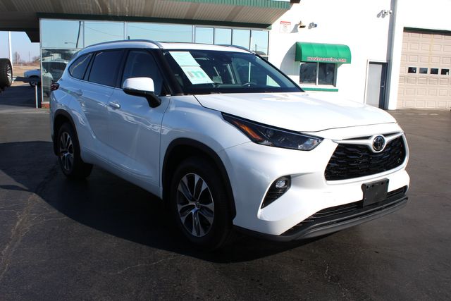 2022 Toyota Highlander XLE AWD | Granite City, Illinois | MasterCars Company Inc.
