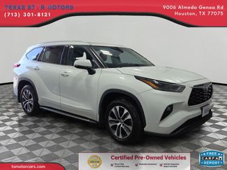 2022 Toyota HIGHLANDER XLE | Houston, TX | Texas Star Motors