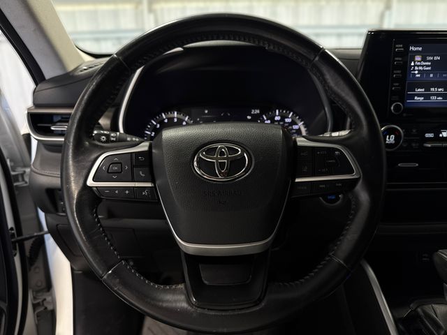 2022 Toyota HIGHLANDER XLE | Houston, TX | Texas Star Motors