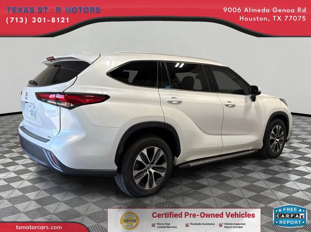 2022 Toyota HIGHLANDER XLE 2022 Toyota HIGHLANDER XLE