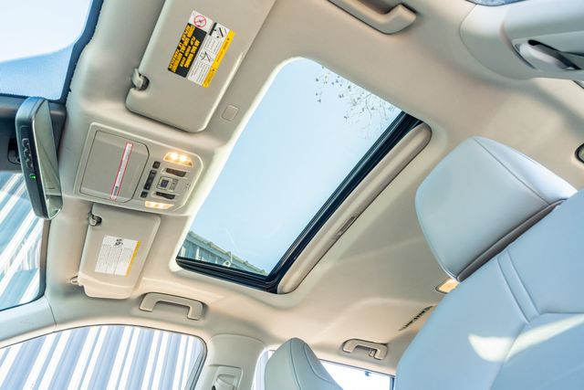 2022 Toyota Highlander Hybrid XLE / ONE TEXAS OWNER / LOADED / LUXURY | Austin, TX | Rocky Mountain Truck Stop Austin 2022 Toyota Highlander Hybrid XLE / ONE TEXAS OWNER / LOADED / LUXURY | Austin, TX | Rocky Mountain Truck Stop Austin