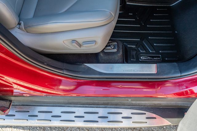 2022 Toyota Highlander Hybrid XLE / ONE TEXAS OWNER / LOADED / LUXURY | Austin, TX | Rocky Mountain Truck Stop Austin 2022 Toyota Highlander Hybrid XLE / ONE TEXAS OWNER / LOADED / LUXURY | Austin, TX | Rocky Mountain Truck Stop Austin