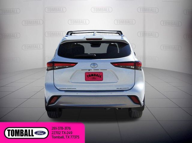 2022 Toyota Highlander Platinum