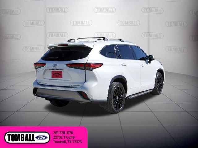 2022 Toyota Highlander Platinum