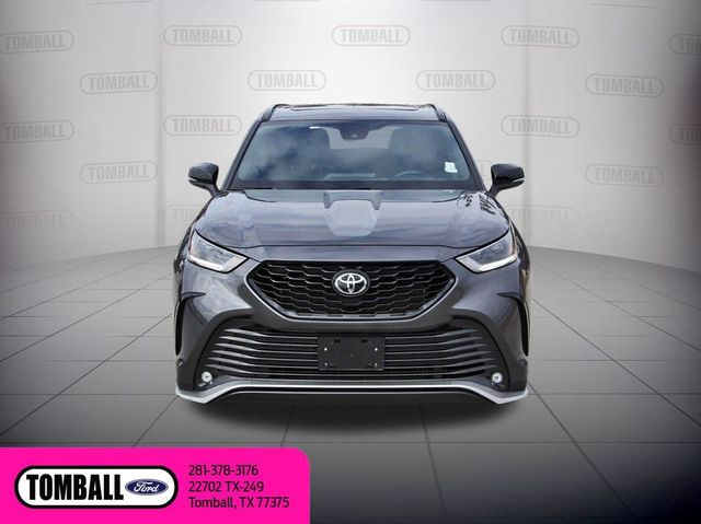 2022 Toyota Highlander XSE