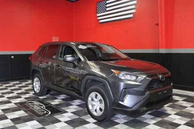 2022 Toyota RAV4 LE