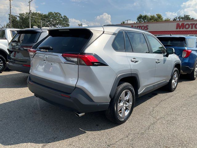 2022 Toyota RAV4 XLE 2022 Toyota RAV4 XLE