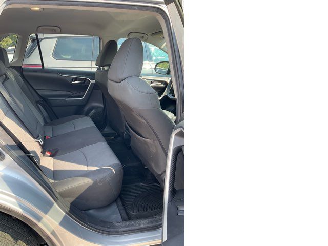 2022 Toyota RAV4 XLE 2022 Toyota RAV4 XLE