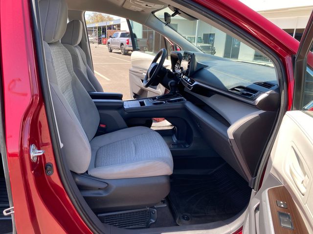 2022 Toyota SIENNA HYBRID LE 8-PASSENGER 3 MONTH/3,000 MILE NATIONAL POWERTRAIN WARRANTY