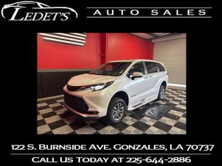 2022 Toyota Sienna wheelchair accessible van XLE 7-Passenger - Ledet's Auto Sales Gonzales, Louisiana 70737
