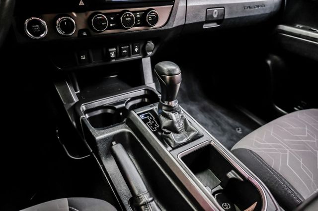 2022 Toyota Tacoma TRD Off-Road | Addison, TX | Mr Car Guys