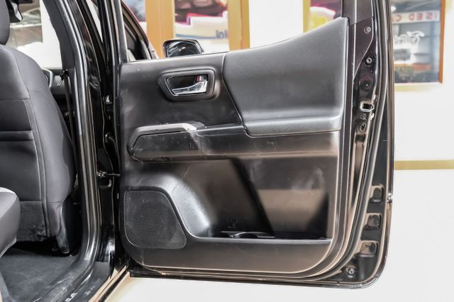 2022 Toyota Tacoma TRD Off-Road | Addison, TX | Mr Car Guys