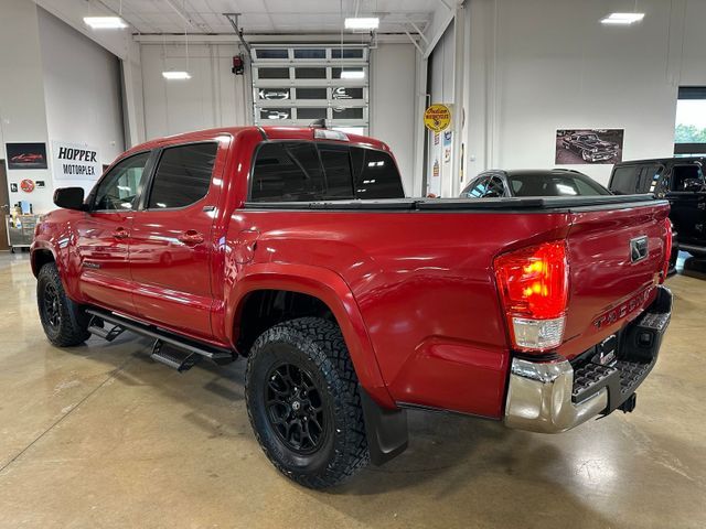 2022 Toyota Tacoma SR5 V6