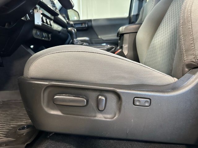 2022 Toyota Tacoma  V6