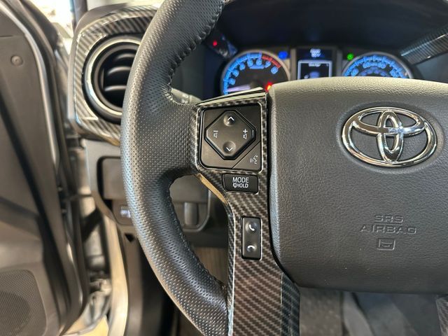 2022 Toyota Tacoma  V6