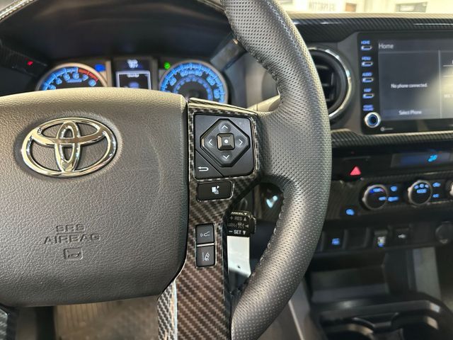 2022 Toyota Tacoma  V6