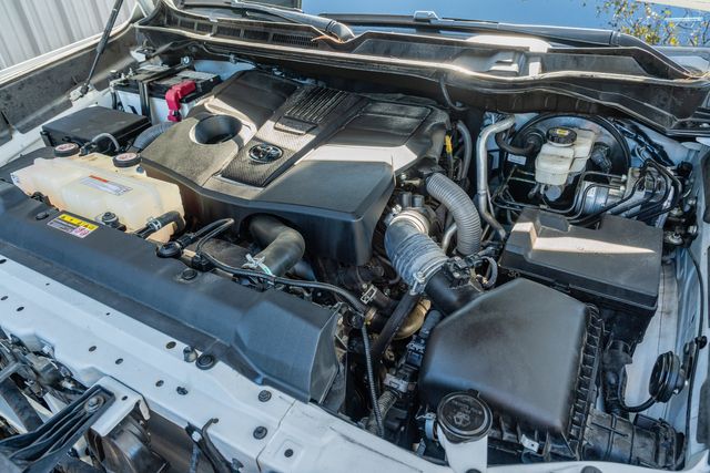 2022 Toyota Tundra SR5 CREWMAX 4X4 W/ UPGRADES/LOADED / CLEAN CARFAX | Austin, TX | Rocky Mountain Truck Stop Austin 2022 Toyota Tundra SR5 CREWMAX 4X4 W/ UPGRADES/LOADED / CLEAN CARFAX | Austin, TX | Rocky Mountain Truck Stop Austin