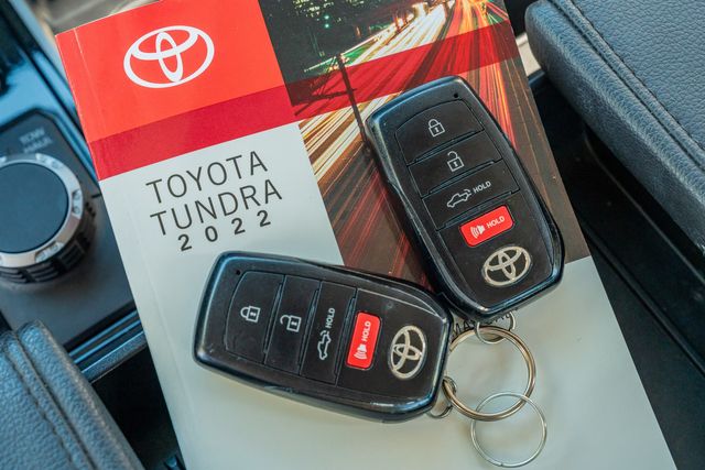 2022 Toyota Tundra SR5 CREWMAX 4X4 W/ UPGRADES/LOADED / CLEAN CARFAX | Austin, TX | Rocky Mountain Truck Stop Austin 2022 Toyota Tundra SR5 CREWMAX 4X4 W/ UPGRADES/LOADED / CLEAN CARFAX | Austin, TX | Rocky Mountain Truck Stop Austin