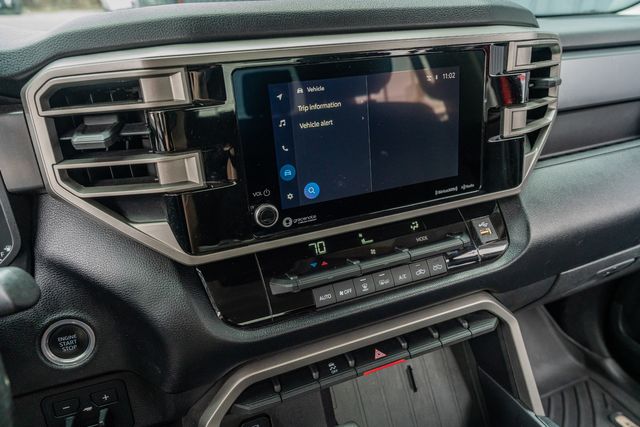 2022 Toyota Tundra SR5 CREWMAX 4X4 / LOW MILES / CLEAN CARFAX | Austin, TX | Rocky Mountain Truck Stop Austin 2022 Toyota Tundra SR5 CREWMAX 4X4 / LOW MILES / CLEAN CARFAX | Austin, TX | Rocky Mountain Truck Stop Austin