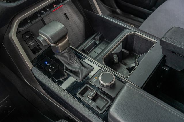 2022 Toyota Tundra SR5 CREWMAX 4X4 / LOW MILES / CLEAN CARFAX | Austin, TX | Rocky Mountain Truck Stop Austin 2022 Toyota Tundra SR5 CREWMAX 4X4 / LOW MILES / CLEAN CARFAX | Austin, TX | Rocky Mountain Truck Stop Austin