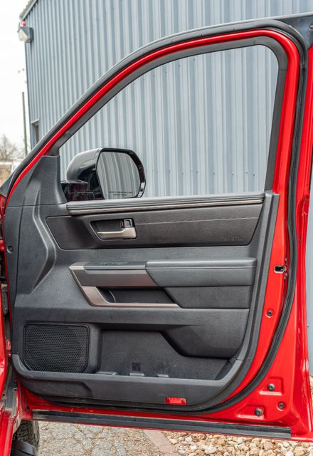 2022 Toyota Tundra SR5 CREWMAX 4X4 / LOW MILES / CLEAN CARFAX | Austin, TX | Rocky Mountain Truck Stop Austin 2022 Toyota Tundra SR5 CREWMAX 4X4 / LOW MILES / CLEAN CARFAX | Austin, TX | Rocky Mountain Truck Stop Austin