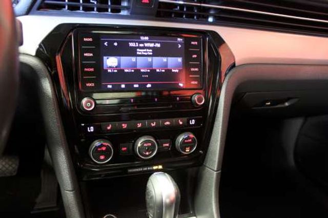 2022 Volkswagen Passat SE - Ledet's Auto Sales Gonzales, Louisiana 70737 2022 Volkswagen Passat SE - Ledet's Auto Sales Gonzales, Louisiana 70737