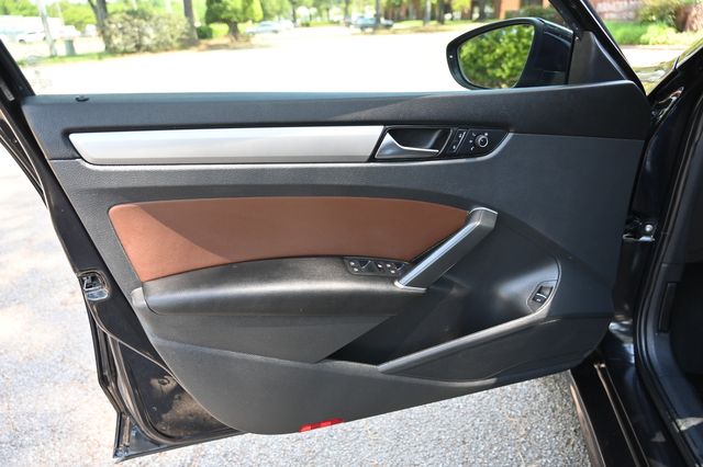 2022 Volkswagen Passat SE