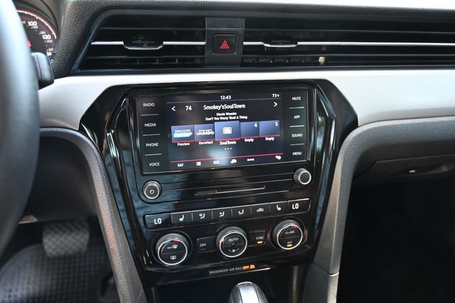 2022 Volkswagen Passat SE