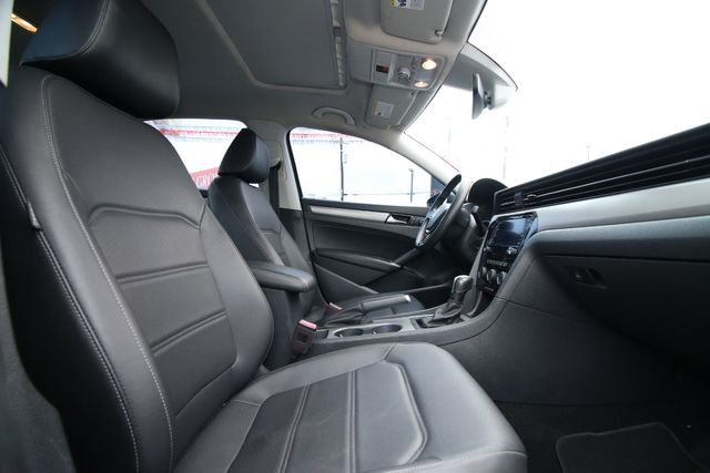 2022 Volkswagen Passat SE | San Antonio, TX | R&L Certified Auto Group 2022 Volkswagen Passat SE | San Antonio, TX | R&L Certified Auto Group