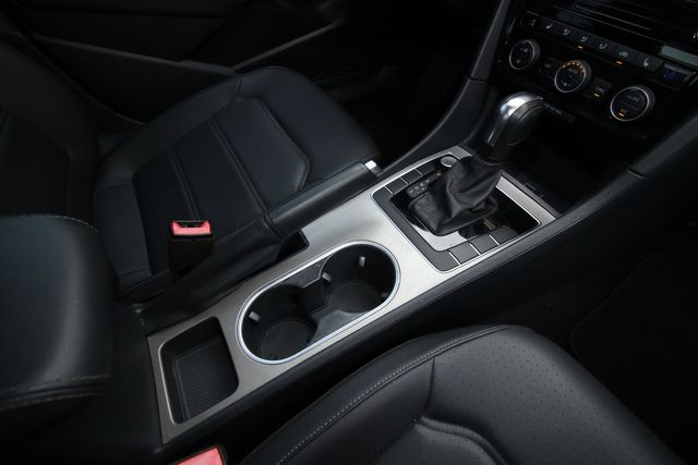 2022 Volkswagen Passat SE | San Antonio, TX | R&amp;L Certified Auto Group