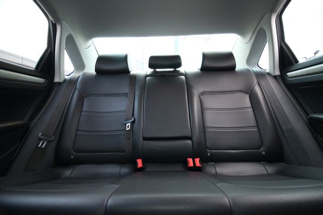 2022 Volkswagen Passat SE | San Antonio, TX | R&L Certified Auto Group 2022 Volkswagen Passat SE | San Antonio, TX | R&L Certified Auto Group