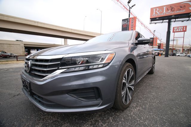 2022 Volkswagen Passat SE | San Antonio, TX | R&amp;L Certified Auto Group