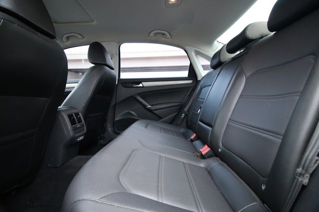 2022 Volkswagen Passat SE | San Antonio, TX | R&L Certified Auto Group 2022 Volkswagen Passat SE | San Antonio, TX | R&L Certified Auto Group