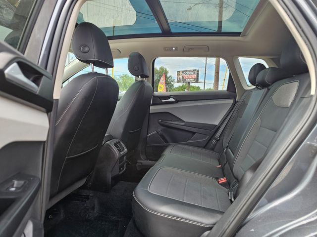 2022 Volkswagen Taos SE | Brownsville TX | English Motors 2022 Volkswagen Taos SE | Brownsville TX | English Motors