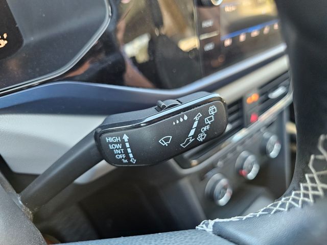 2022 Volkswagen Taos SE | Brownsville TX | English Motors 2022 Volkswagen Taos SE | Brownsville TX | English Motors