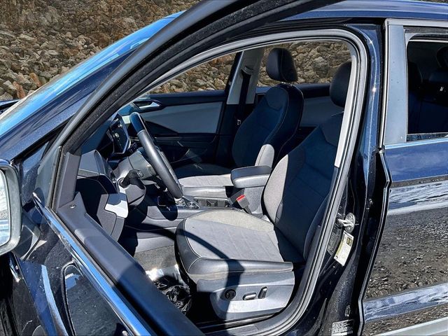 2022 Volkswagen Taos SE 4Motion