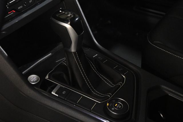 2022 Volkswagen Tiguan SE R-Line Black 4Motion | Branford, CT | Sound Auto Wholesalers 2022 Volkswagen Tiguan SE R-Line Black 4Motion | Branford, CT | Sound Auto Wholesalers