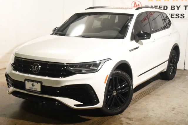2022 Volkswagen Tiguan SE R-Line Black 4Motion | Branford, CT | Sound Auto Wholesalers